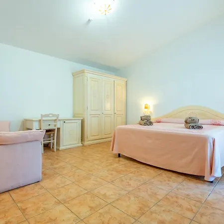 Montiruju 4*