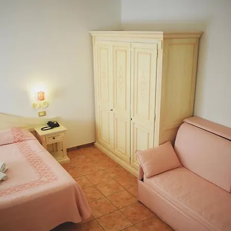 Hotel Montiruju 4*