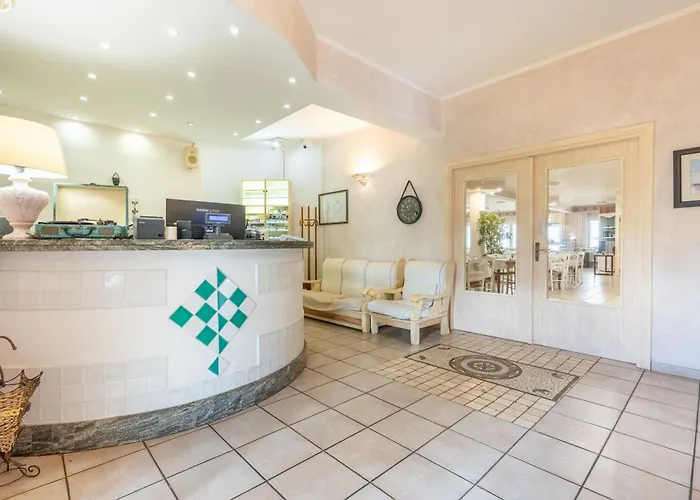 Hotel Montiruju Santa Maria Coghinas